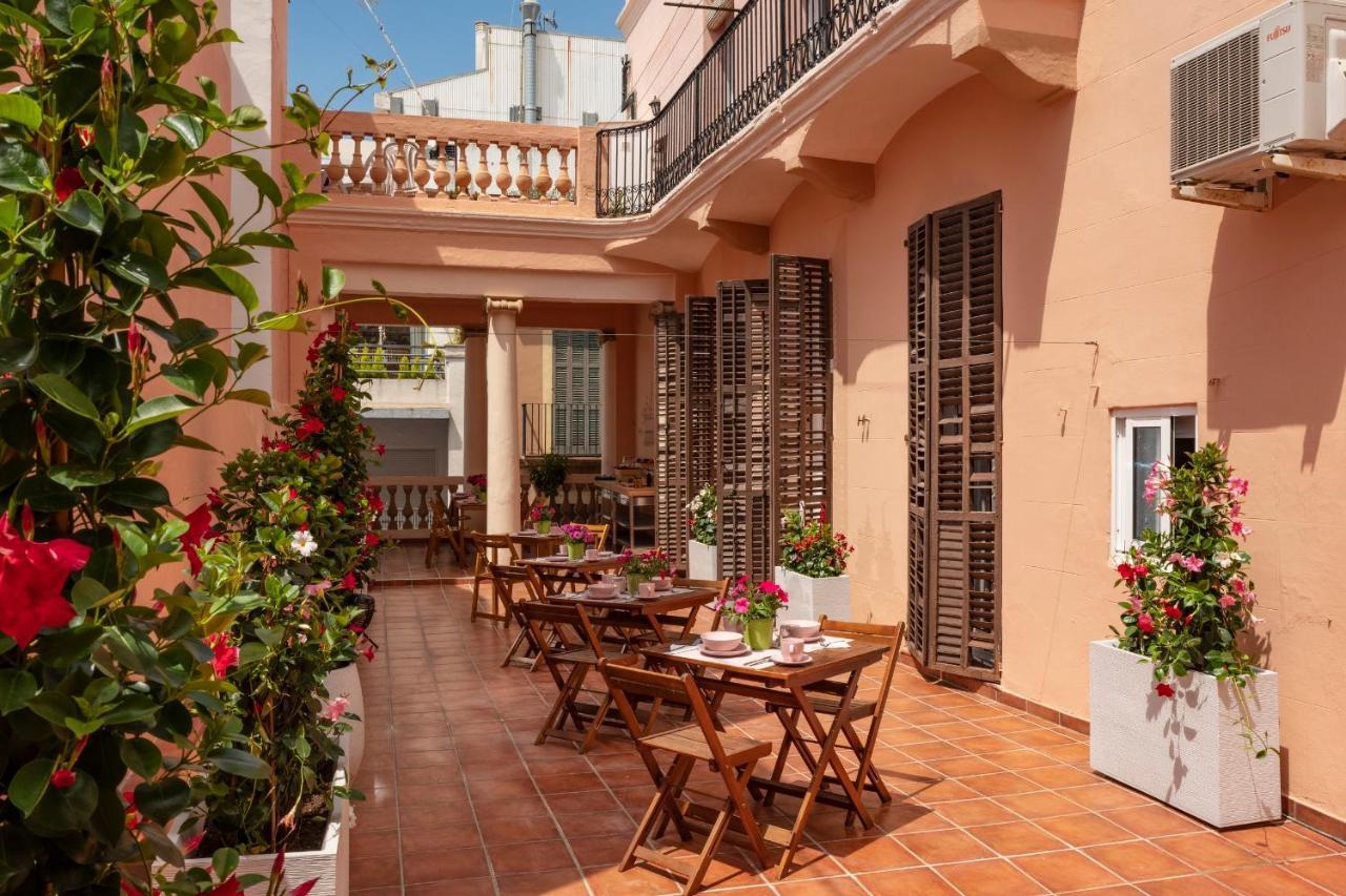 Antonios Hostal Sitges Buitenkant foto