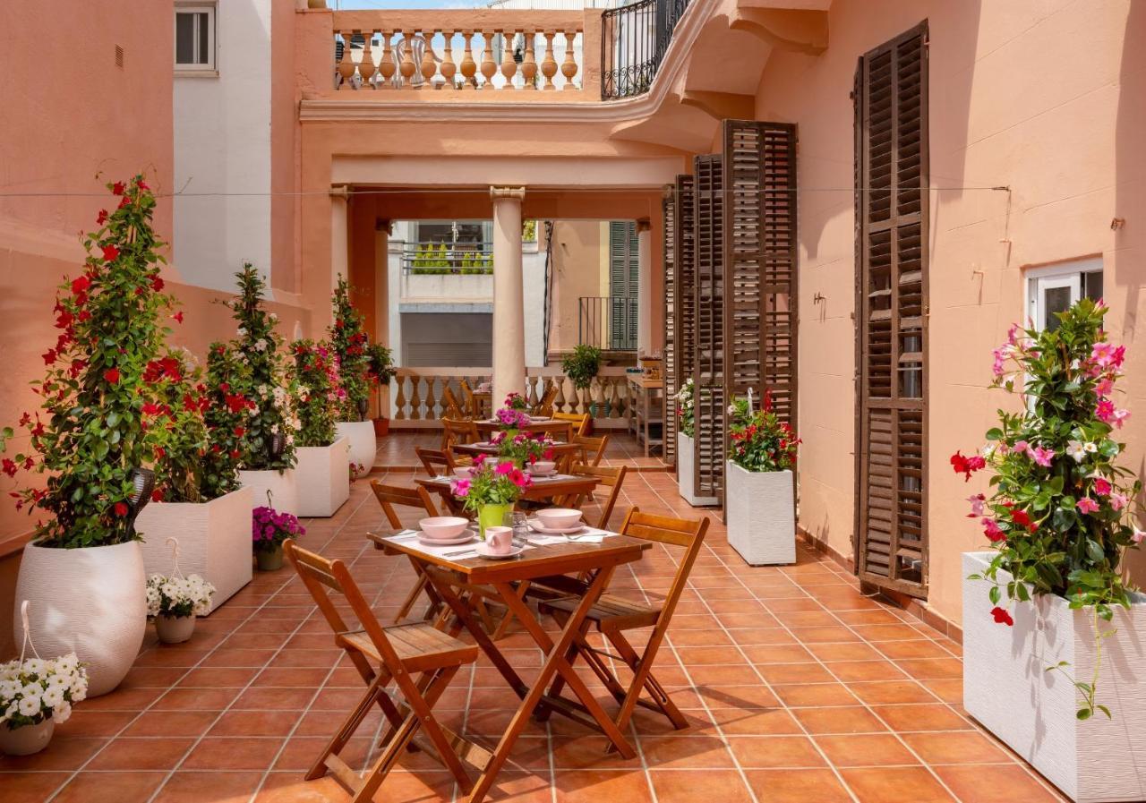 Antonios Hostal Sitges Buitenkant foto
