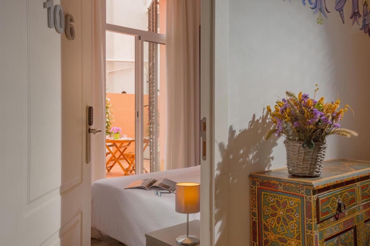Antonios Hostal Sitges Buitenkant foto