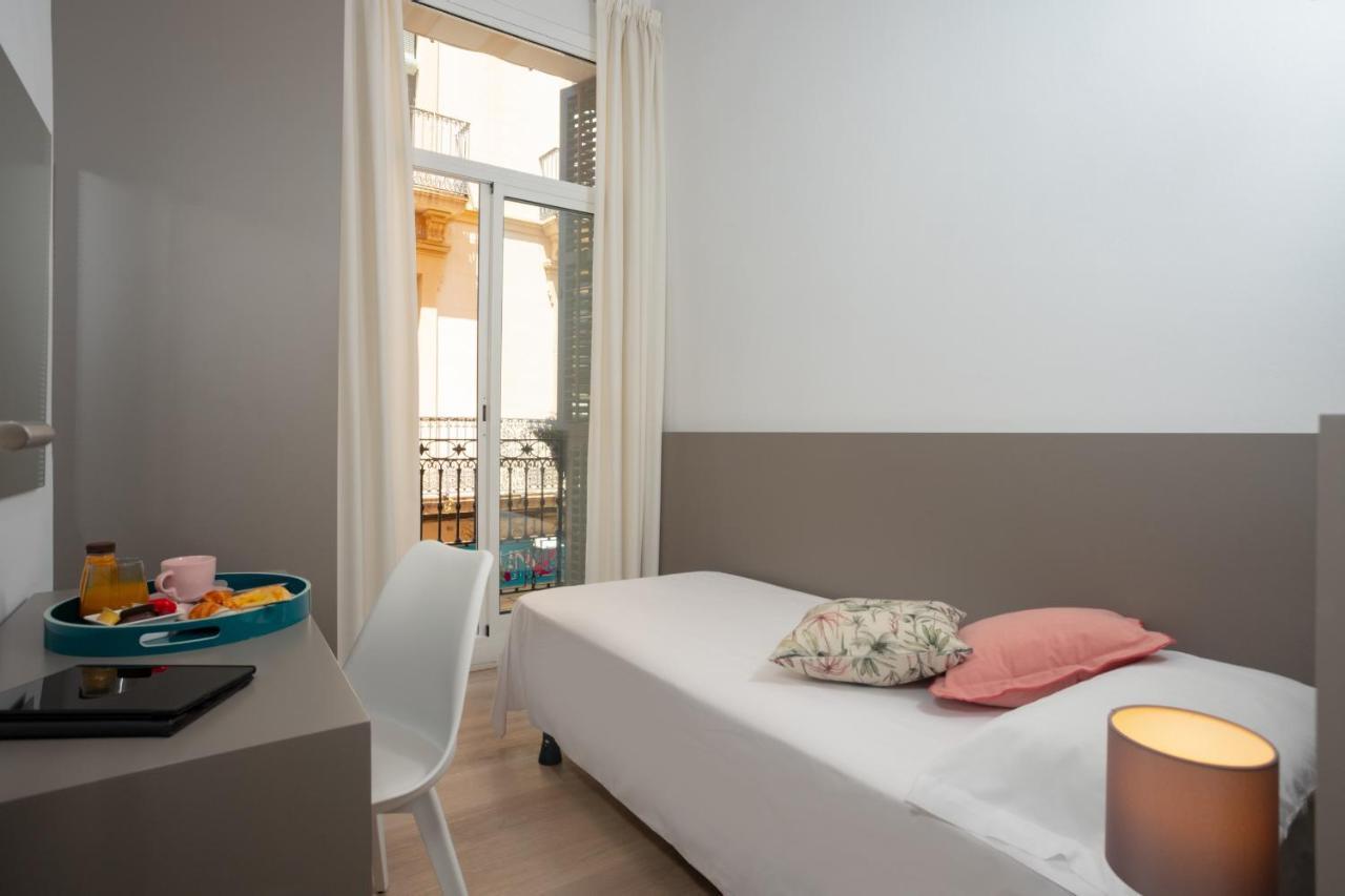 Antonios Hostal Sitges Buitenkant foto