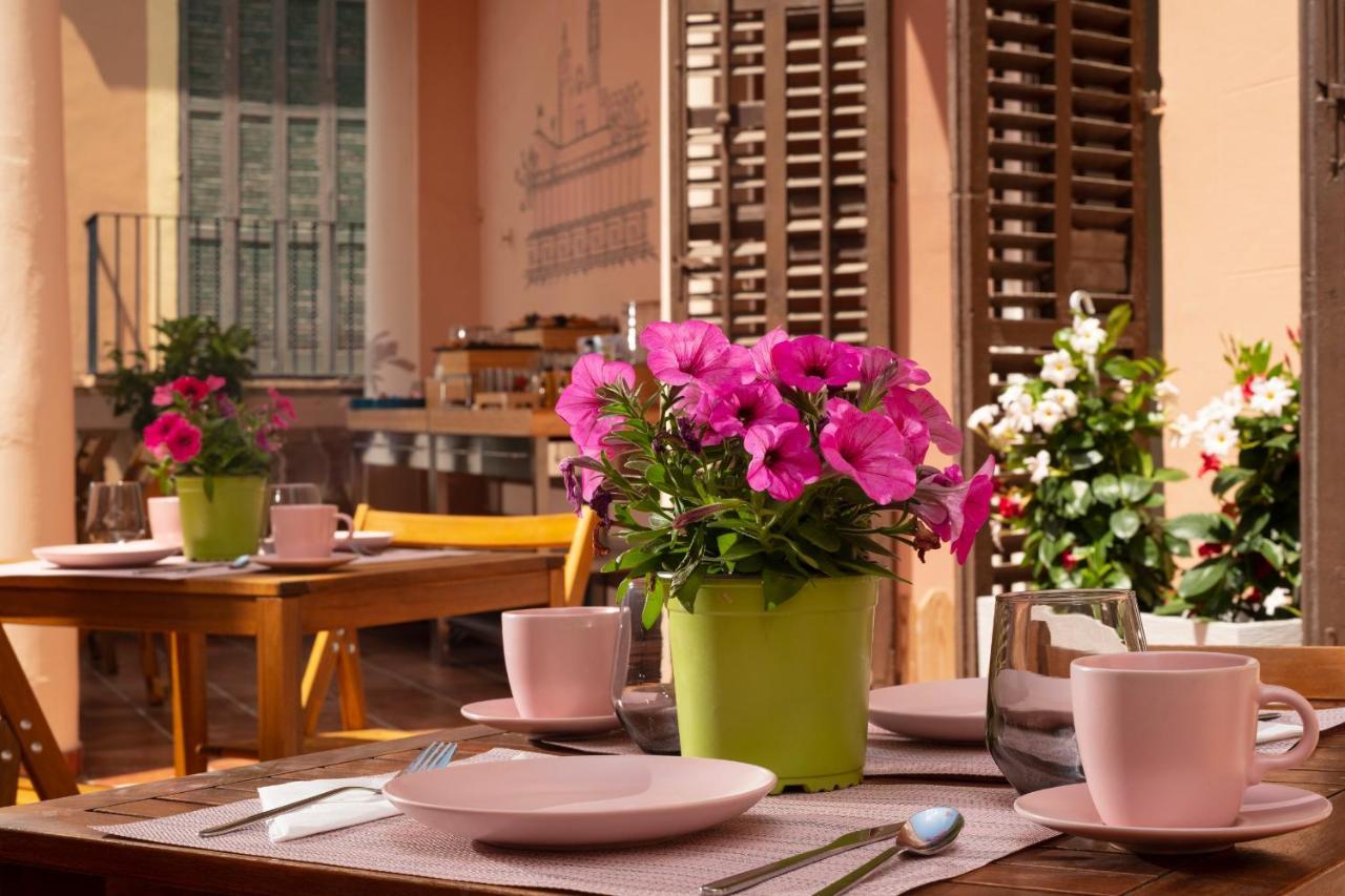 Antonios Hostal Sitges Buitenkant foto